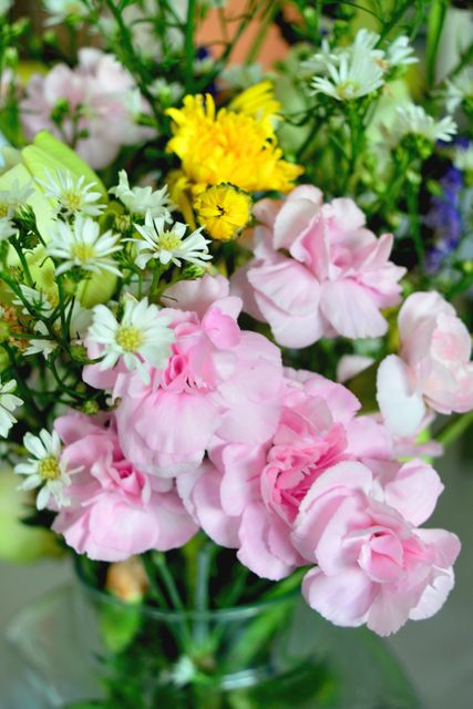 Beautiful Bouquet of Pink and Yellow Flowers - Download Free Stock Photos Pikwizard.com