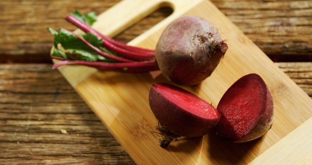 Fresh Beets on Wood Cutting Board - Download Free Stock Images Pikwizard.com