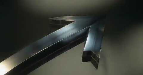 Spinning Metallic Arrow with Beveled Edges