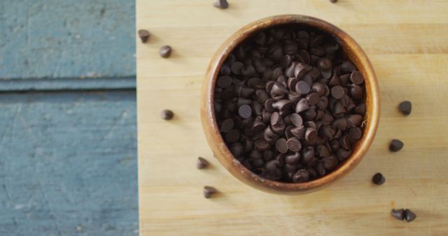 Bowl of Dark Chocolate Chips on Wooden Surface - Download Free Stock Images Pikwizard.com