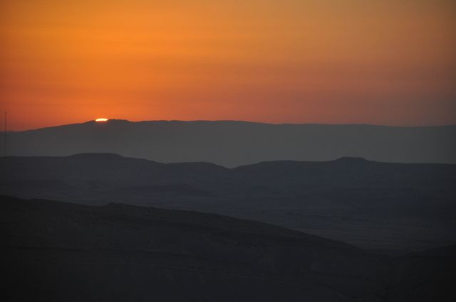 Serene Sunrise over Mountain Range - Download Free Stock Photos Pikwizard.com