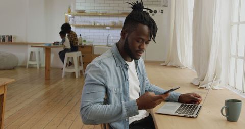 Modern Family Multitasking with Work and Learning at Home