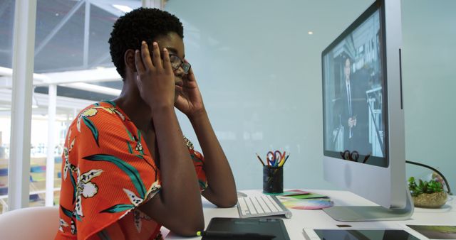 African American Woman Working at Desk with Computer - Download Free Stock Images Pikwizard.com