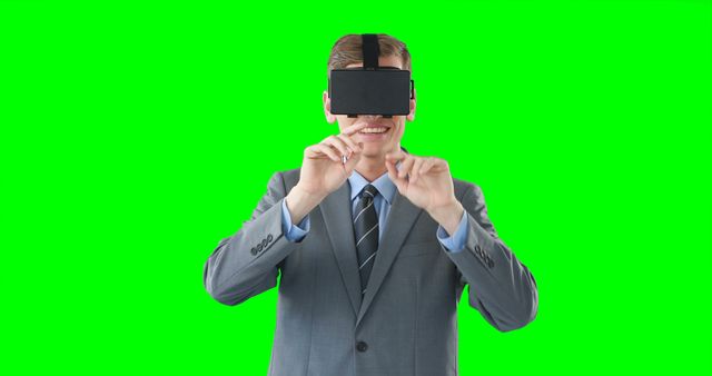 Businessman Using Virtual Reality Headset With Green Screen - Download Free Stock Images Pikwizard.com