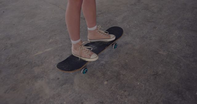 Teenager's Feet Balancing on Skateboard in Urban Setting - Download Free Stock Images Pikwizard.com
