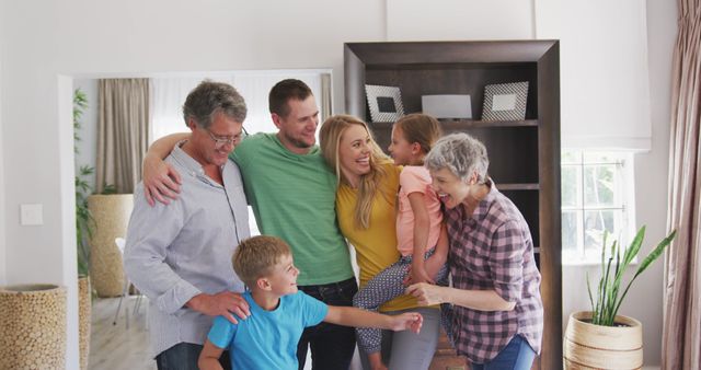 Multigenerational Family Sharing Happy Moment at Home - Download Free Stock Images Pikwizard.com