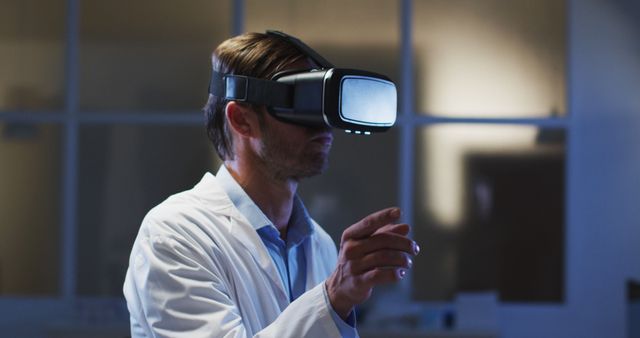 Scientist Using Virtual Reality Headset in Modern Laboratory - Download Free Stock Images Pikwizard.com