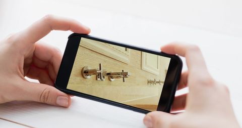 Person Viewing Bathroom Design on Smartphone Screen - Download Free Stock Images Pikwizard.com