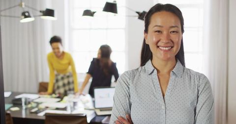 Confident Businesswoman Leading Office Team - Download Free Stock Images Pikwizard.com