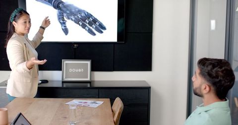 Collaborative Presentation on Innovative Robotic Hand Design