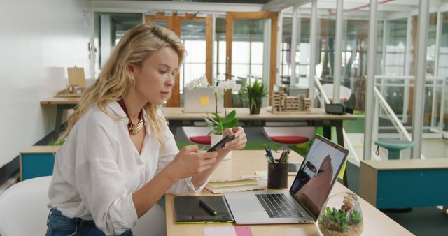 Confident Businesswoman Sitting at Desk Making Online Payment with Card - Download Free Stock Images Pikwizard.com