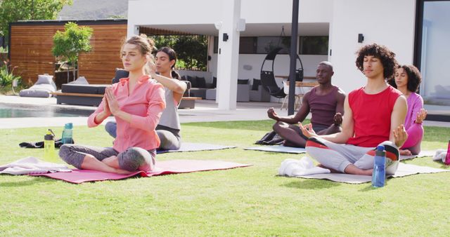 Diverse Group Meditating in Garden for Peacefulness - Download Free Stock Images Pikwizard.com