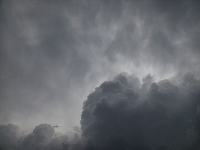 Dramatic Storm Clouds Gathering in Sky - Download Free Stock Photos Pikwizard.com