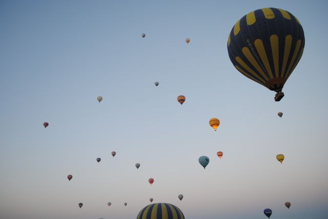 Balloon Aircraft Sky - Download Free Stock Photos Pikwizard.com
