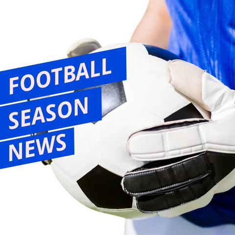 Football Season News with Player Holding Soccer Ball - Download Free Stock Templates Pikwizard.com