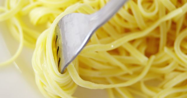 Close-Up Spaghetti Twirled on Fork with Clean Background - Download Free Stock Images Pikwizard.com