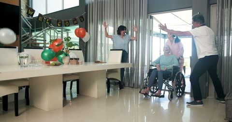 Warm welcome for new patient in physiotherapy center