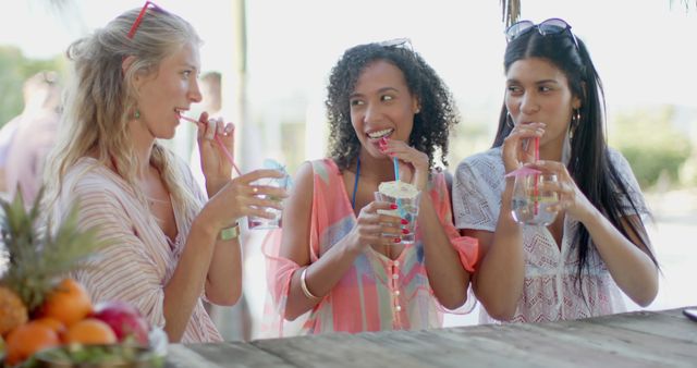 Diverse Group of Friends Enjoying Refreshing Summer Drinks at Tropical Bar - Download Free Stock Images Pikwizard.com