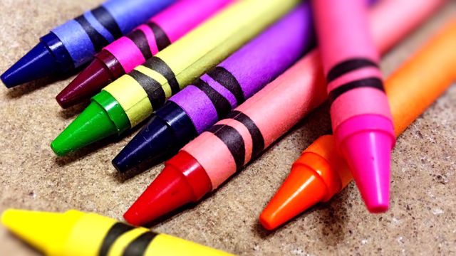 Vibrant Multi-Colored Crayons in Focus - Download Free Stock Photos Pikwizard.com