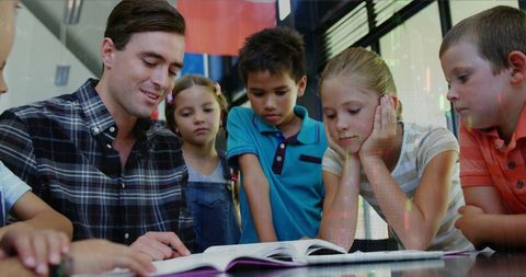 Engaged Teacher Explaining Digital Concepts to Diverse Students - Download Free Stock Images Pikwizard.com