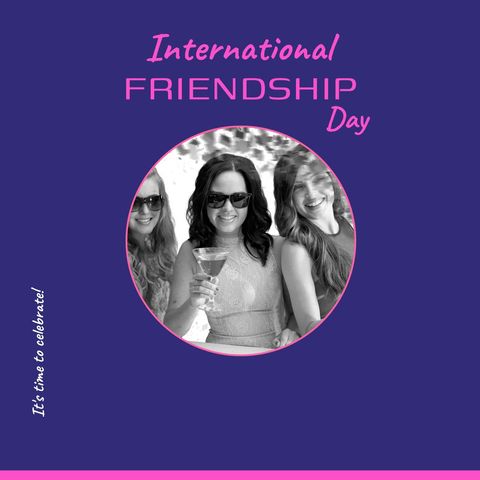 celebrating friendship with group of smiling women outdoors - Download Free Stock Templates Pikwizard.com