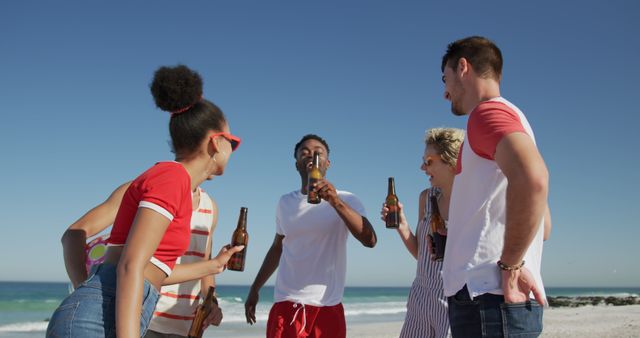 Diverse Friends Enjoying Summer Drinks at Beachside Gathering - Download Free Stock Images Pikwizard.com