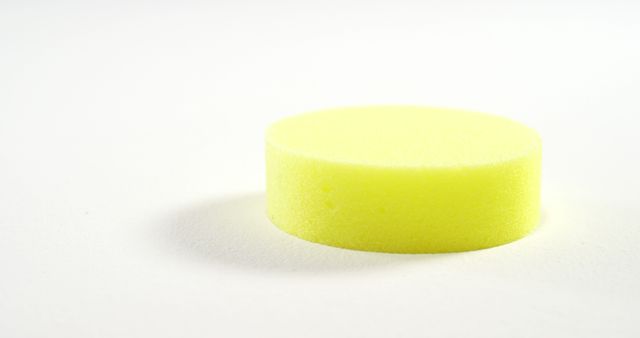 Close-Up of Yellow Foam Sponge on White Background - Download Free Stock Images Pikwizard.com