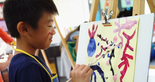Young Boy Enjoying Painting at Art Class - Download Free Stock Images Pikwizard.com