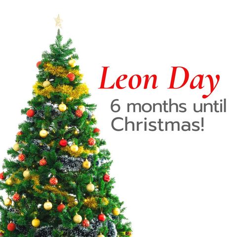 Colorful Christmas Tree Celebrates Leon Day Excitement - Download Free Stock Templates Pikwizard.com