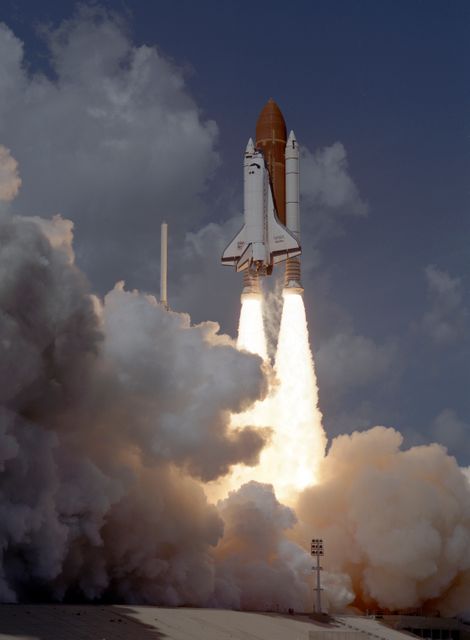 Space Shuttle Atlantis Launching into Clear Sky - Download Free Stock Photos Pikwizard.com