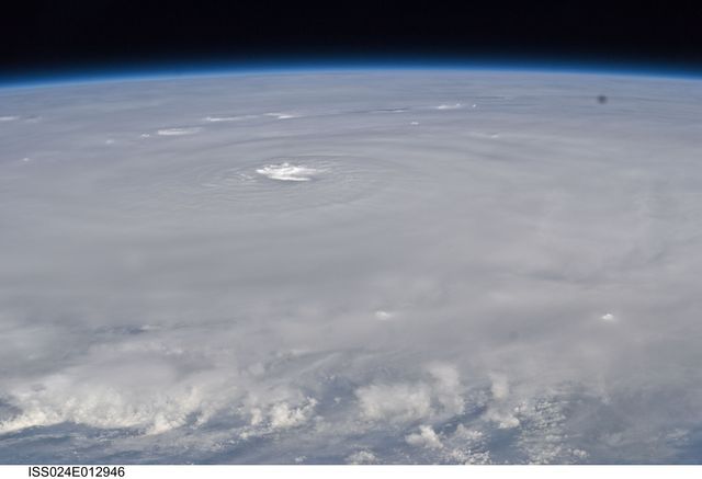 ISS024-E-012946 (30 Aug. 2010) --- Hurricane Earl is featured in this Aug. 30 image photographed by an Expedition 24 crew member on the International Space Station.