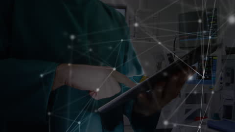 Doctor Utilizes Tablet Technology in High-Tech Medical Setting