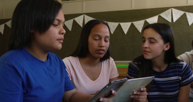 Diverse Teenagers Collaborating in Classroom - Download Free Stock Images Pikwizard.com