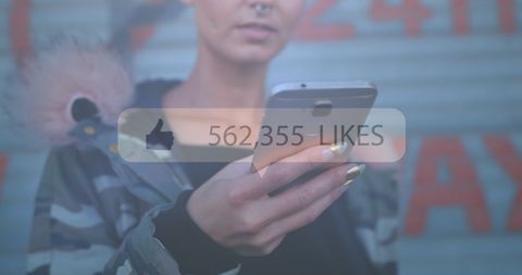 Social Media Engagement via Smartphone Outdoors