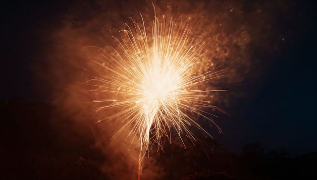 Dazzling Fountain of Golden Fireworks at Night