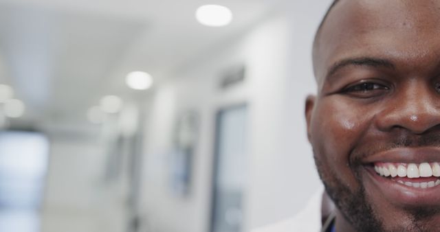 Close-up of Smiling Medical Professional in Hospital Corridor - Download Free Stock Images Pikwizard.com