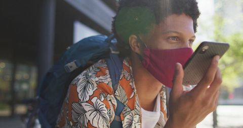 Man Using Smartphone in City Wearing Face Mask During Pandemic - Download Free Stock Images Pikwizard.com