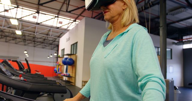 Senior Woman Exercising on Treadmill with Virtual Reality Headset in Gym - Download Free Stock Images Pikwizard.com