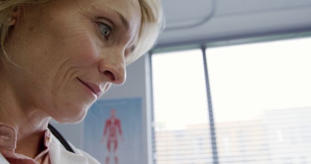 Doctor Observing Patient in Modern Clinic - Download Free Stock Images Pikwizard.com