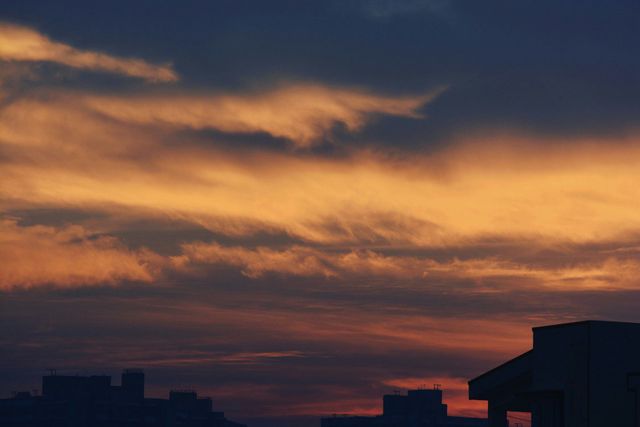 Dramatic Sunset Sky Over Urban Landscape - Download Free Stock Photos Pikwizard.com