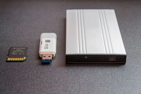 Portable storage options on desktop surface