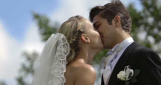Newlywed Couple Kissing Wedding - Download Free Stock Photos Pikwizard.com