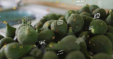 Digital monitoring of fresh green figs at market stall