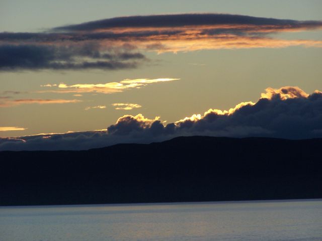 Peaceful Sunrise Over Calm Lake With Mountains - Download Free Stock Images Pikwizard.com