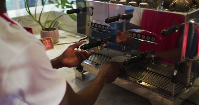 African American Barista Making Coffee Using Espresso Machine - Download Free Stock Images Pikwizard.com