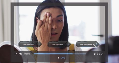 Beauty vlogger applying makeup during live streaming