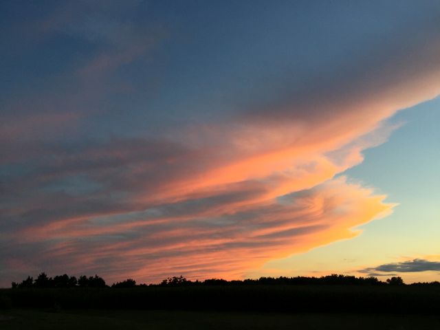 Beautiful sunset sky with dramatic clouds - Download Free Stock Photos Pikwizard.com