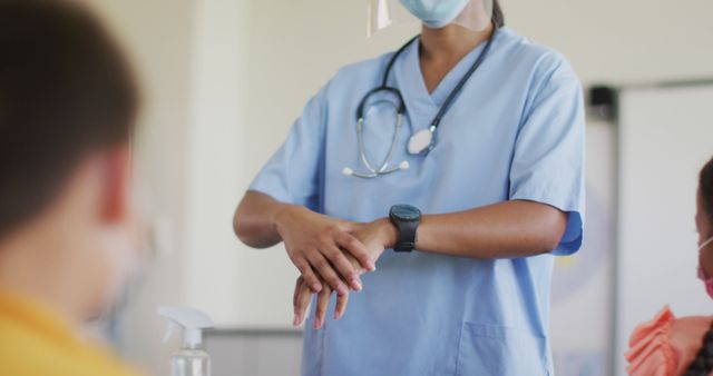 Nurse explaining medical procedures to patients in clinic - Download Free Stock Images Pikwizard.com