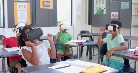 Children Explore Virtual Reality in Exciting Classroom Setting